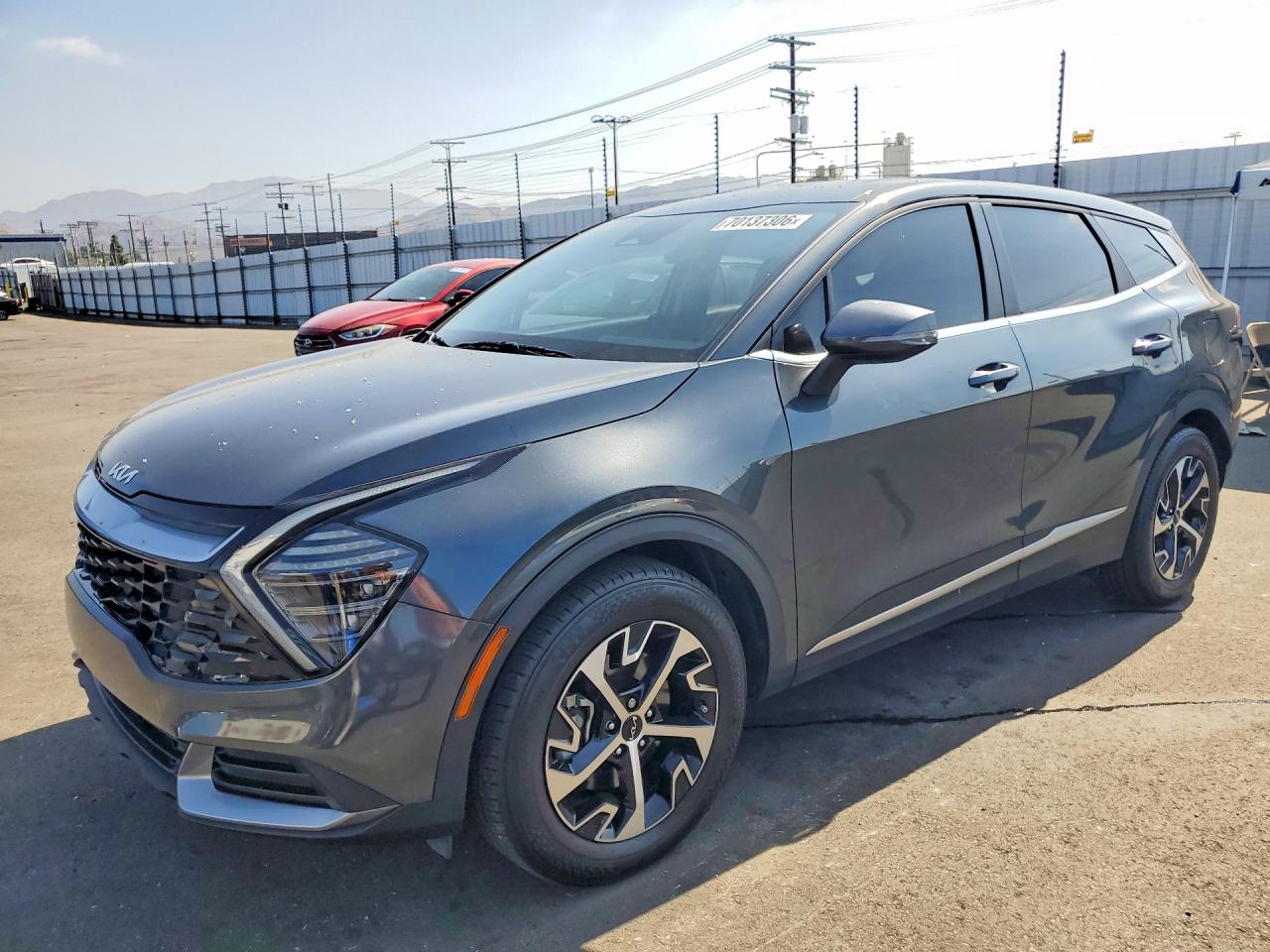 2025 KIA SPORTAGE EX — Front 3/4