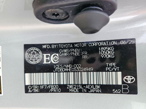 2025 TOYOTA COROLLA LE, SE — VINS
