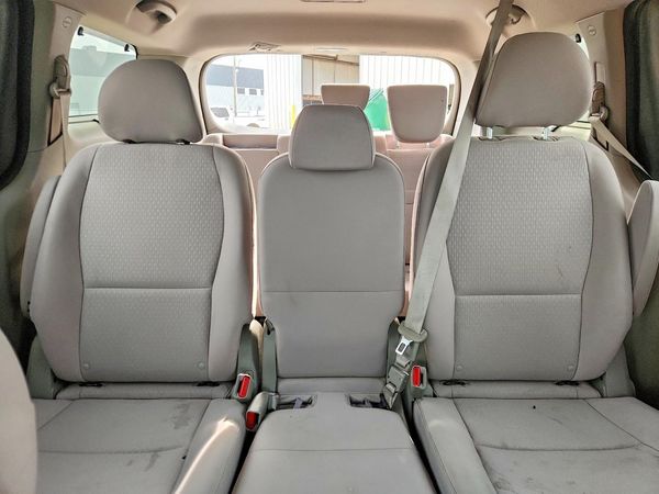 2017 KIA SEDONA — SUVN