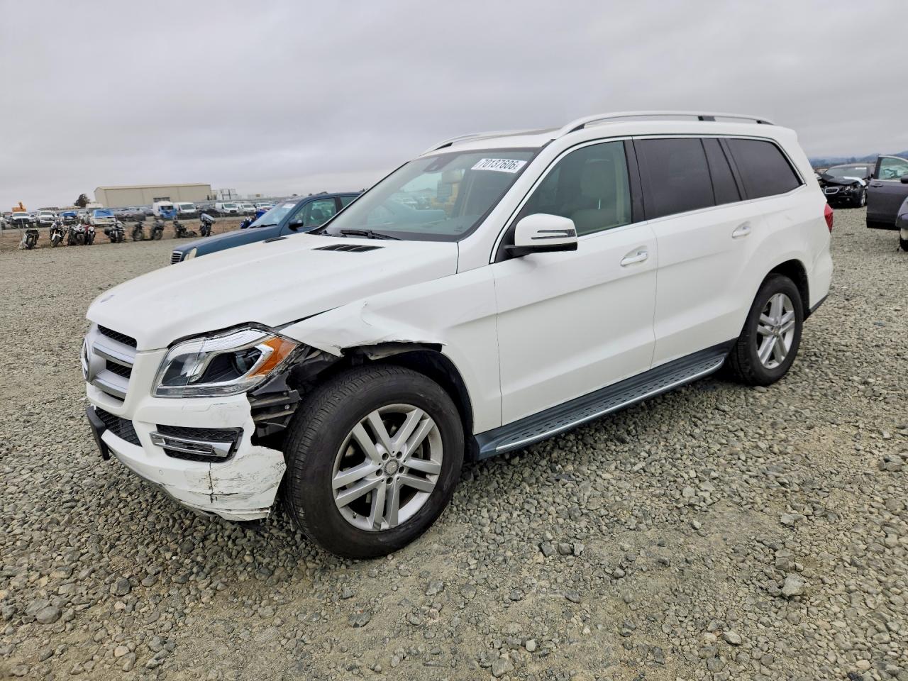2015 MERCEDES-BENZ GL GL350 BLUETEC 4MATIC — Front 3/4