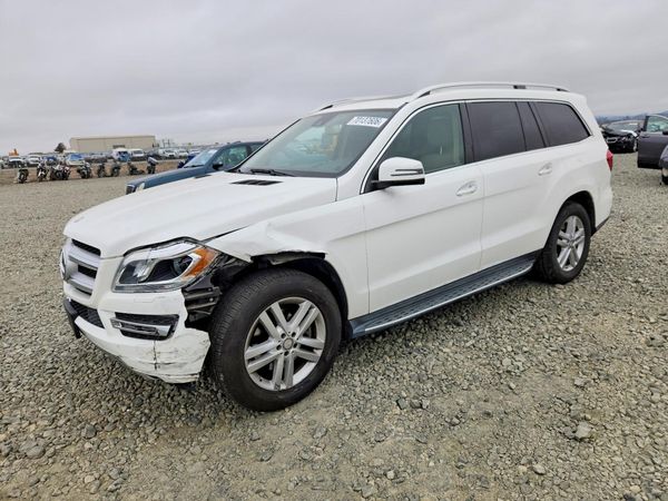 2015 MERCEDES-BENZ GL — DSFA — Front 3/4