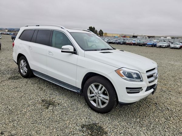 2015 MERCEDES-BENZ GL GL350 BLUETEC 4MATIC — Passenger 3/4