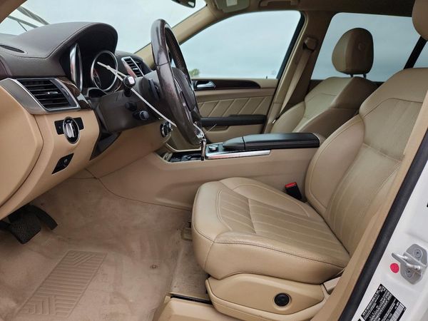 2015 MERCEDES-BENZ GL GL350 BLUETEC 4MATIC — DENT