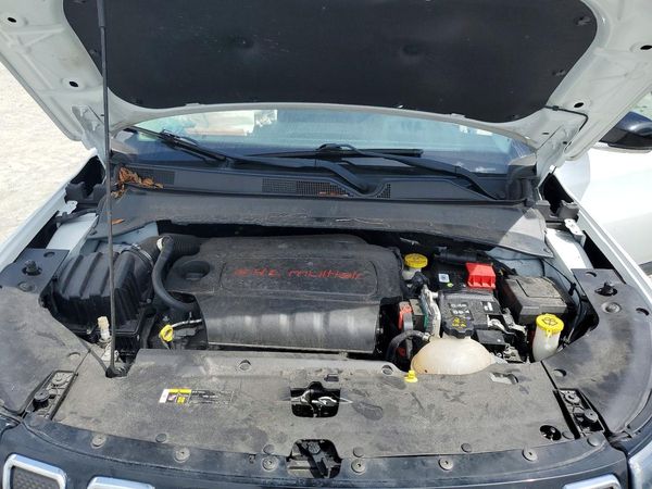 2022 JEEP COMPASS Limited — Engine bay