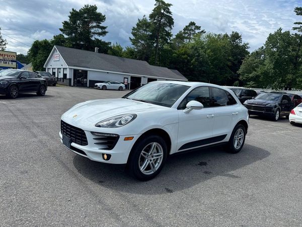 2018 PORSCHE MACAN