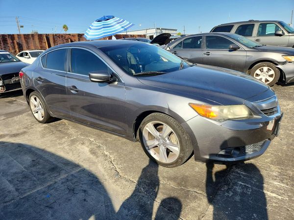 2014 ACURA ILX 20 Tech — Passenger 3/4