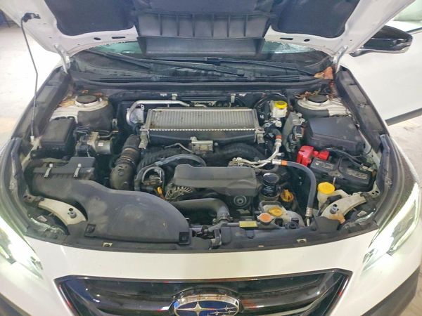 2022 SUBARU OUTBACK Onyx Edition — Engine bay