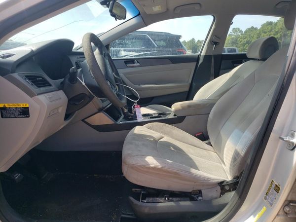 2015 HYUNDAI SONATA SE, ECO — DENT