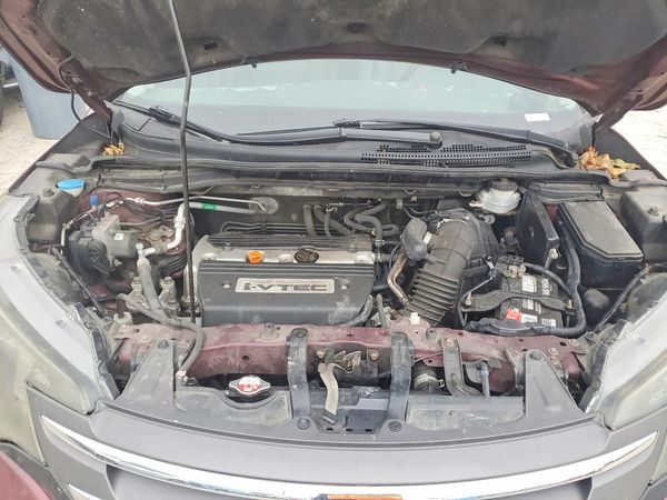 2014 HONDA CRV EX-L — Engine bay