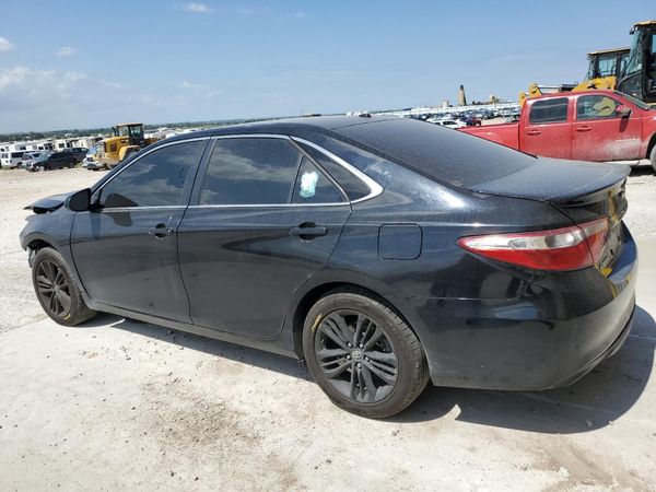 2017 TOYOTA CAMRY