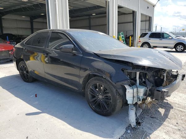 2017 TOYOTA CAMRY