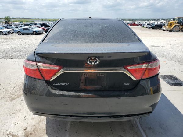 2017 TOYOTA CAMRY