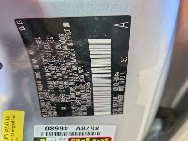 2014 TOYOTA SIENNA — VINS