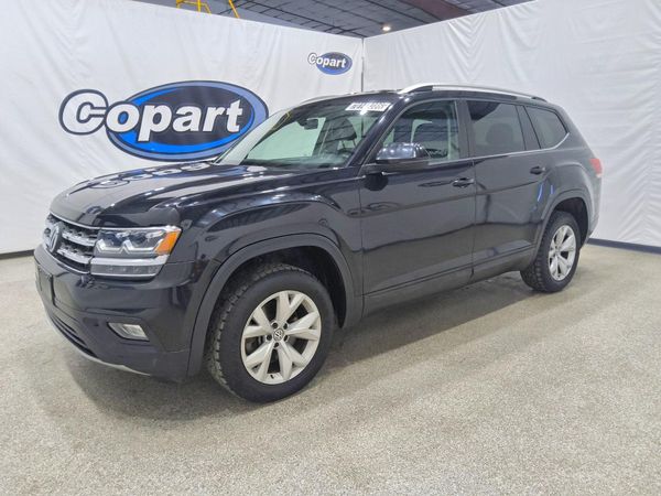 2018 VOLKSWAGEN ATLAS SE — Front 3/4