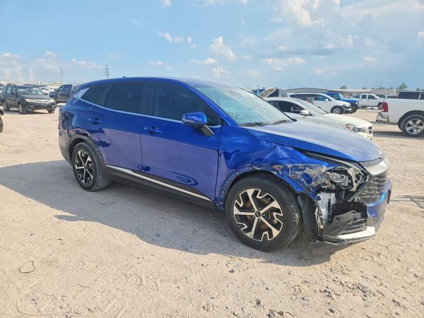 2023 KIA SPORTAGE — Passenger 3/4