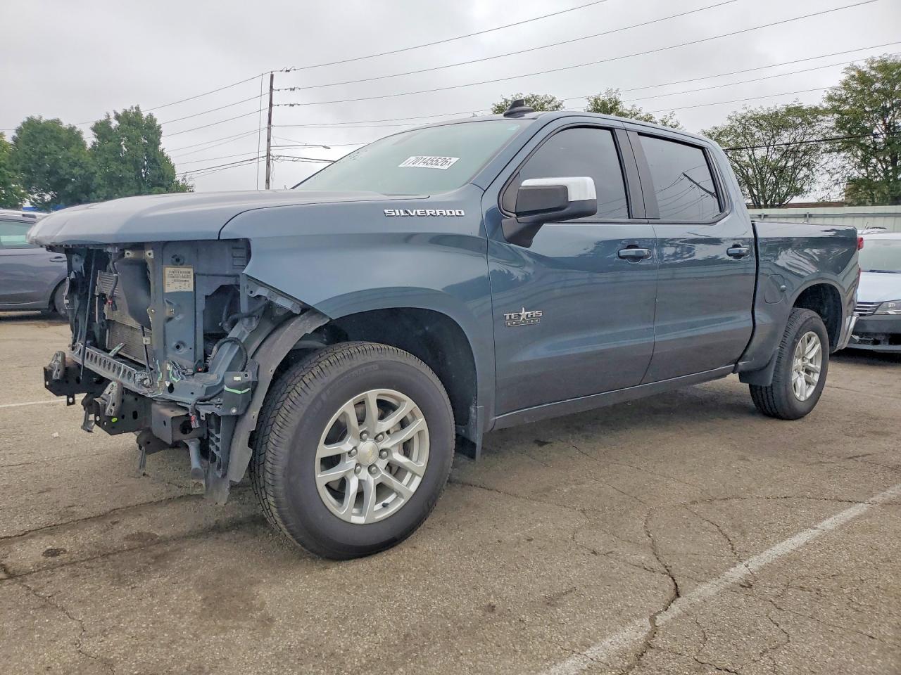 2020 CHEVROLET SILVERADO LT — Front 3/4