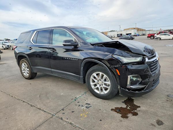 2022 CHEVROLET TRAVERSE LS FL — Passenger 3/4