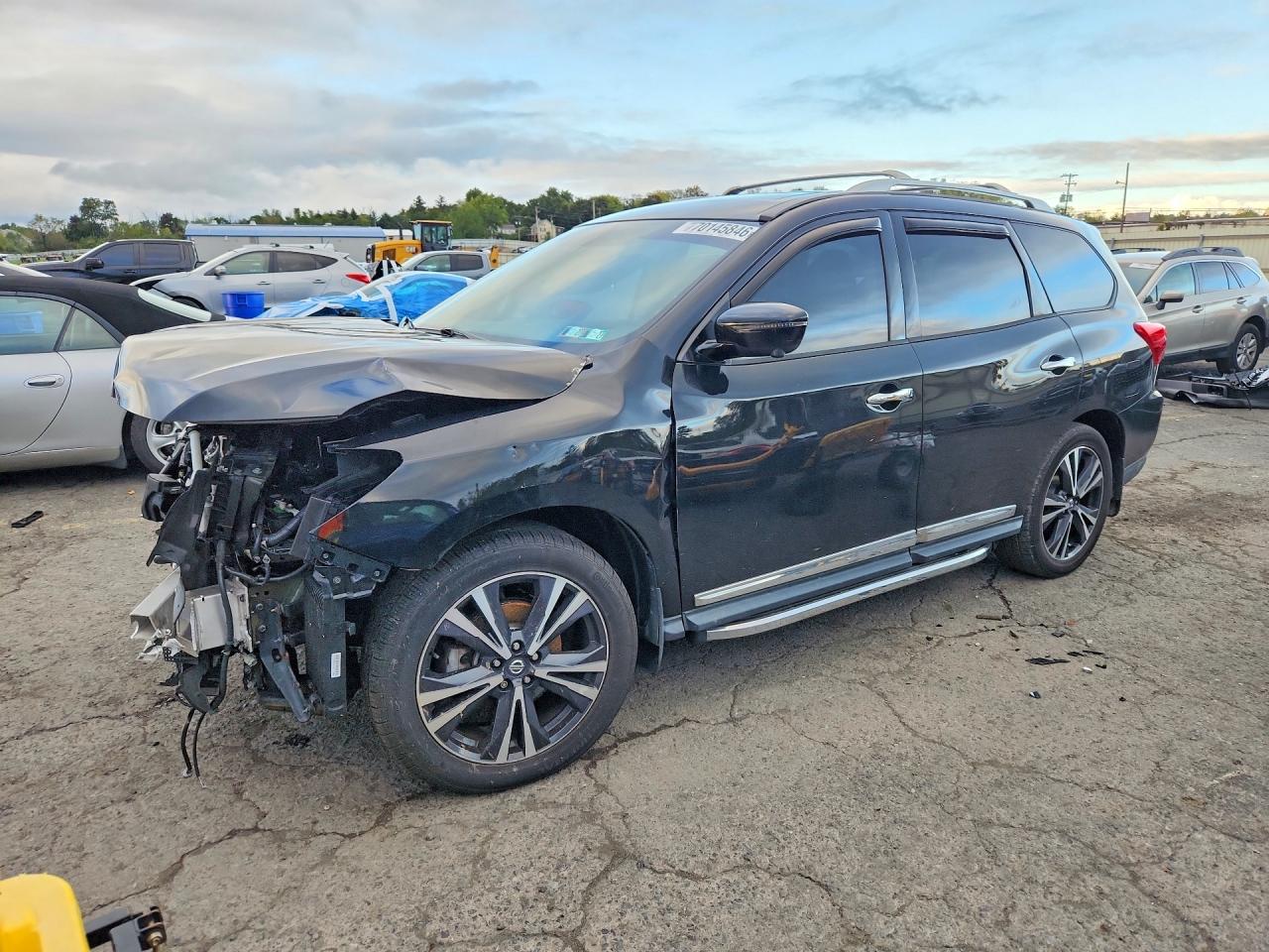 2019 NISSAN PATHFINDER — Front 3/4