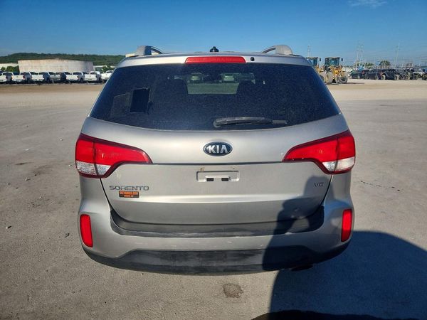 2015 KIA SORENTO GL — DIRR