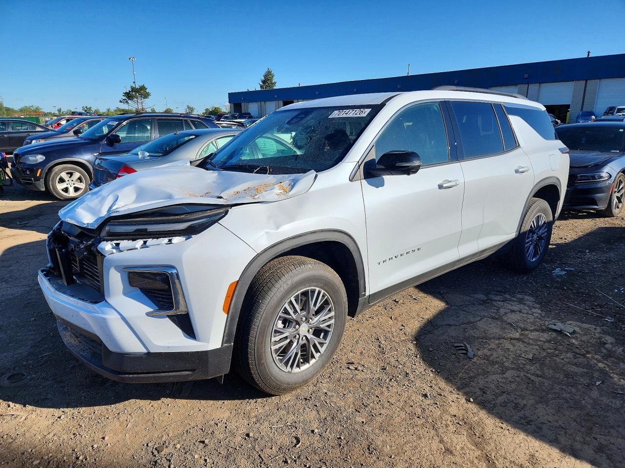 2026 CHEVROLET TRAVERSE LT — Front 3/4
