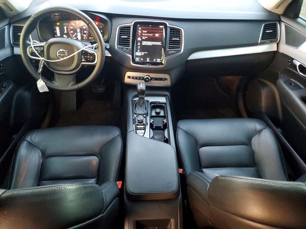 2017 VOLVO XC90 Momentum — CKPT