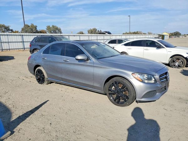 2015 MERCEDES-BENZ C 4-MATIC — Passenger 3/4