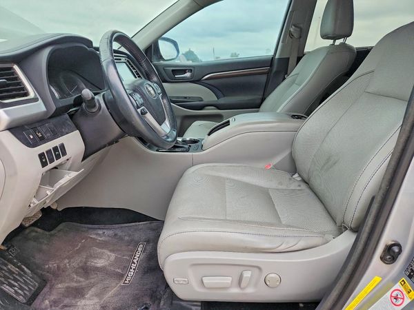 2016 TOYOTA HIGHLANDER Base/Hybrid — DENT