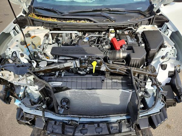 2026 NISSAN ROGUE SV — Engine bay