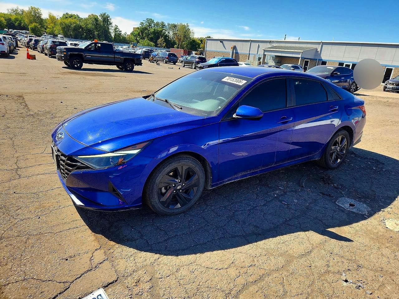 2022 HYUNDAI ELANTRA SEL w/ Convenience Pkg — Front 3/4