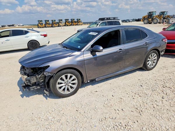 2018 TOYOTA CAMRY — DSFA — Front 3/4