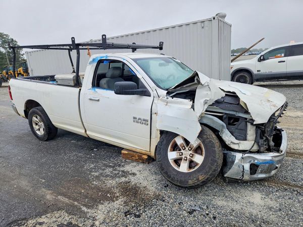 2013 RAM 1500 SLT — Passenger 3/4
