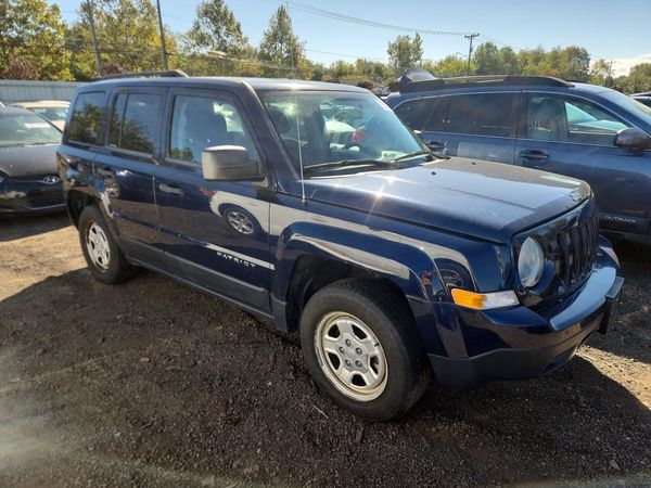 2014 JEEP PATRIOT Sport — Passenger 3/4