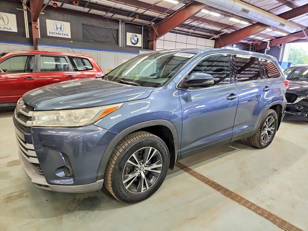 2019 TOYOTA HIGHLANDER — DSFA — Front 3/4