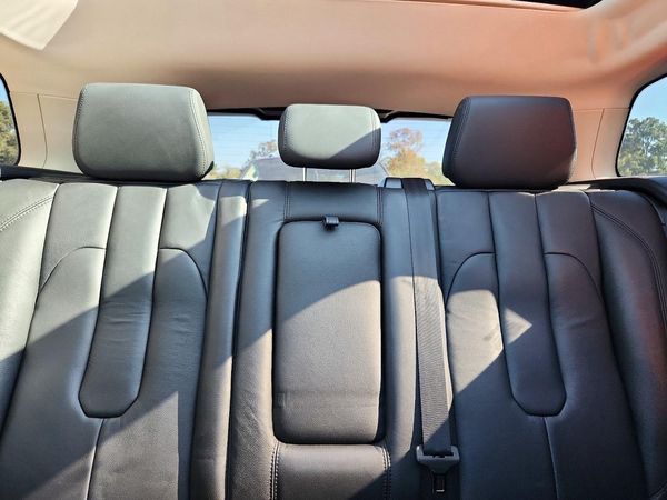 2015 LAND ROVER RANGEROVER Pure Plus — SUVN