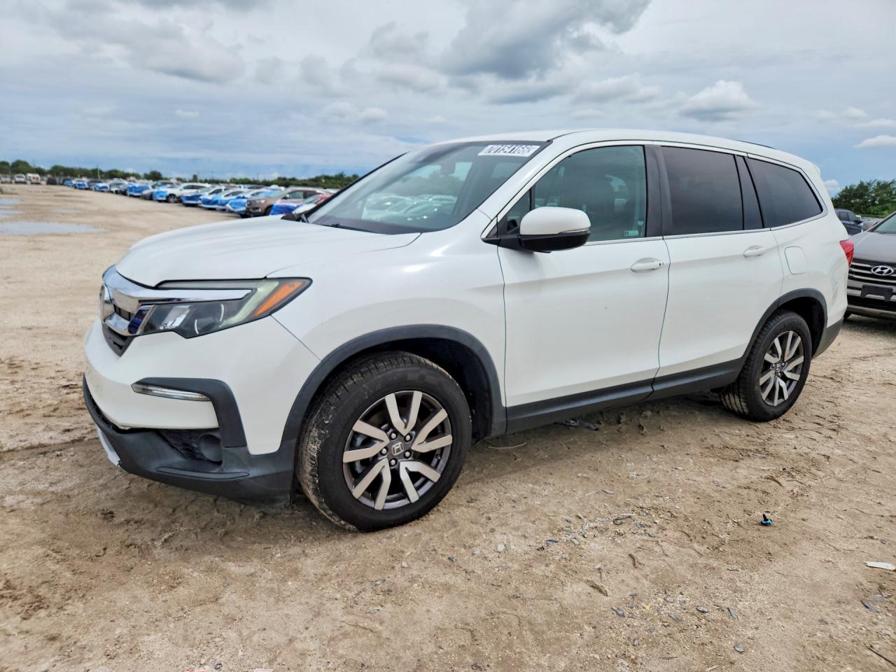 2021 HONDA PILOT EX — Front 3/4