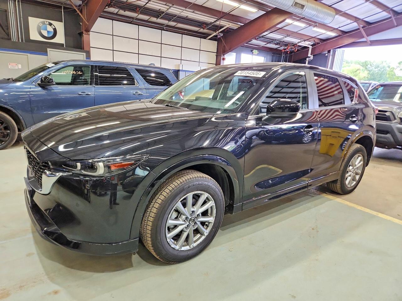 2025 MAZDA CX-5 Select — Front 3/4
