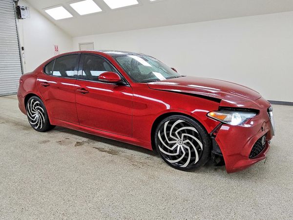 2017 ALFA ROMEO GIULIA TI AWD — Passenger 3/4