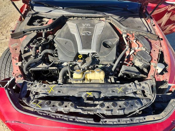 2017 INFINITI Q60 — Engine bay