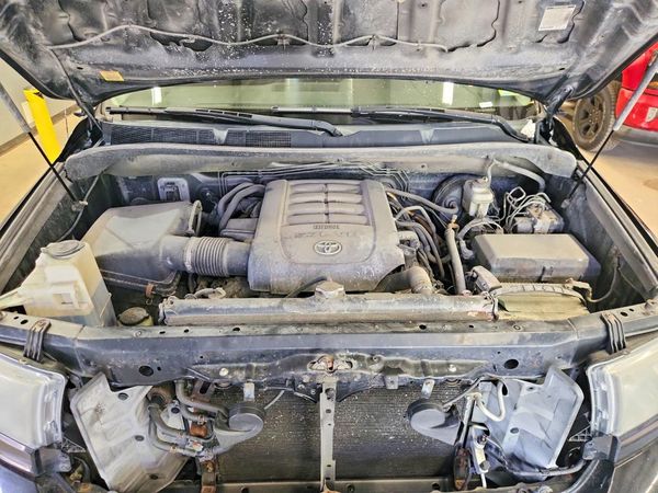 2012 TOYOTA TUNDRA SR5 — Engine bay