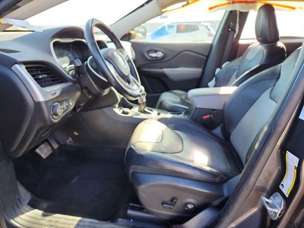 2014 JEEP CHEROKEE Limited — DENT