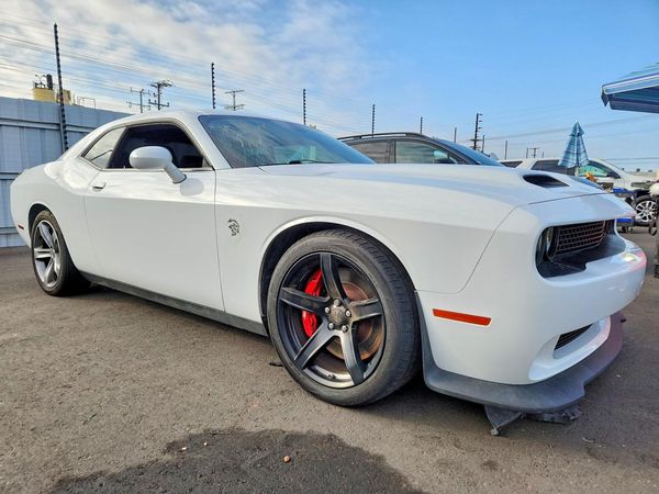 2021 DODGE CHALLENGER SRT HELLCAT — Passenger 3/4