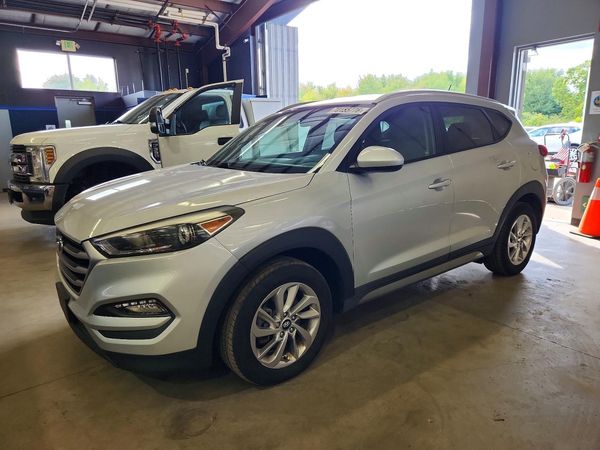 2017 HYUNDAI TUCSON — DSFA — Front 3/4