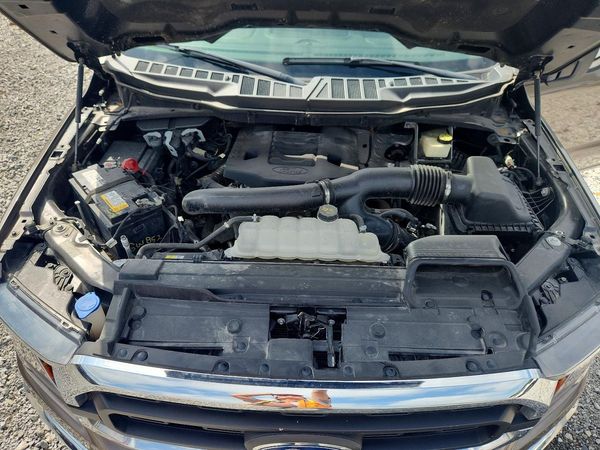 2023 FORD F150 SuperCrew — Engine bay