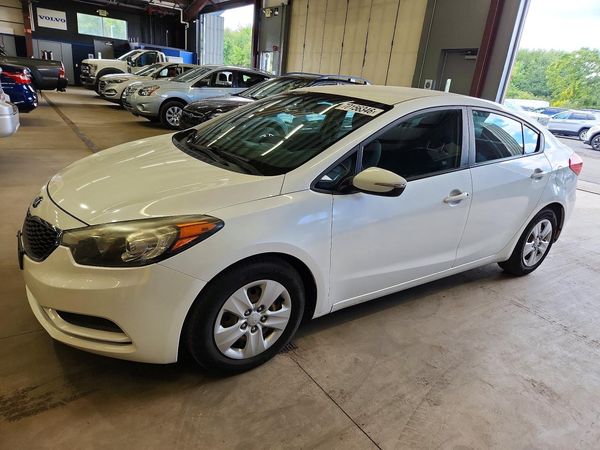 2015 KIA FORTE — DSFA — Front 3/4