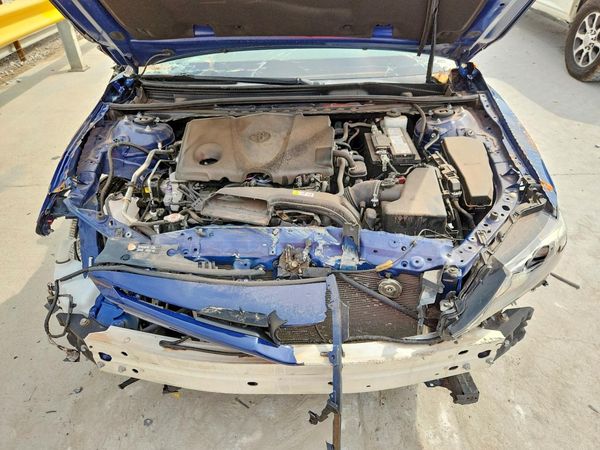 2023 TOYOTA CAMRY SE — Engine bay