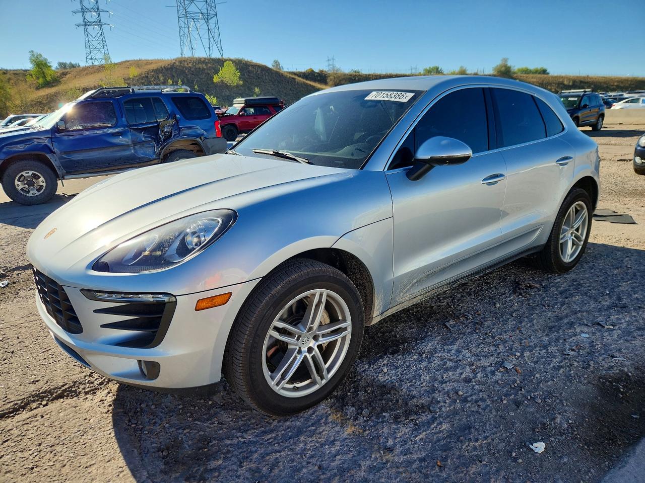 2015 PORSCHE MACAN — Front 3/4