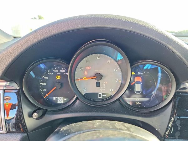 2015 PORSCHE MACAN — ODOM