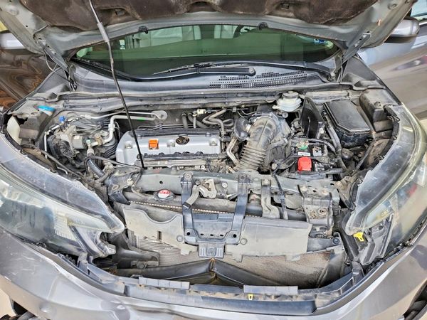 2013 HONDA CRV EX-L — Engine bay