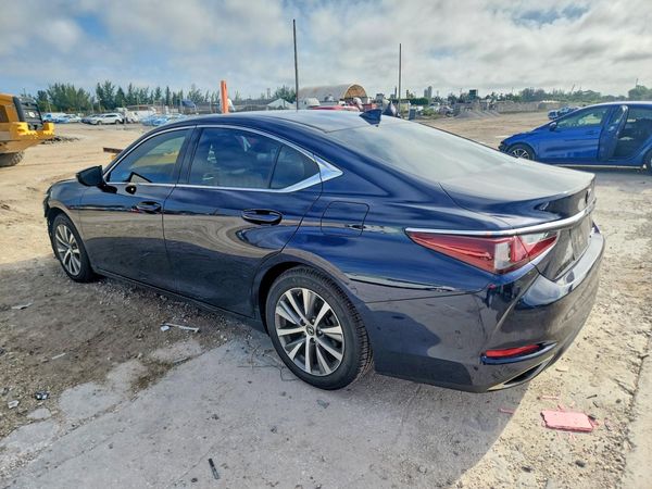 2019 LEXUS ES 350 — DSRA