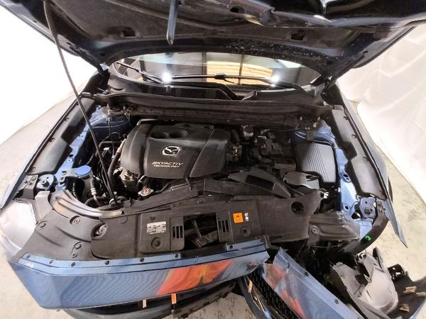 2019 MAZDA CX-5 Touring — Engine bay